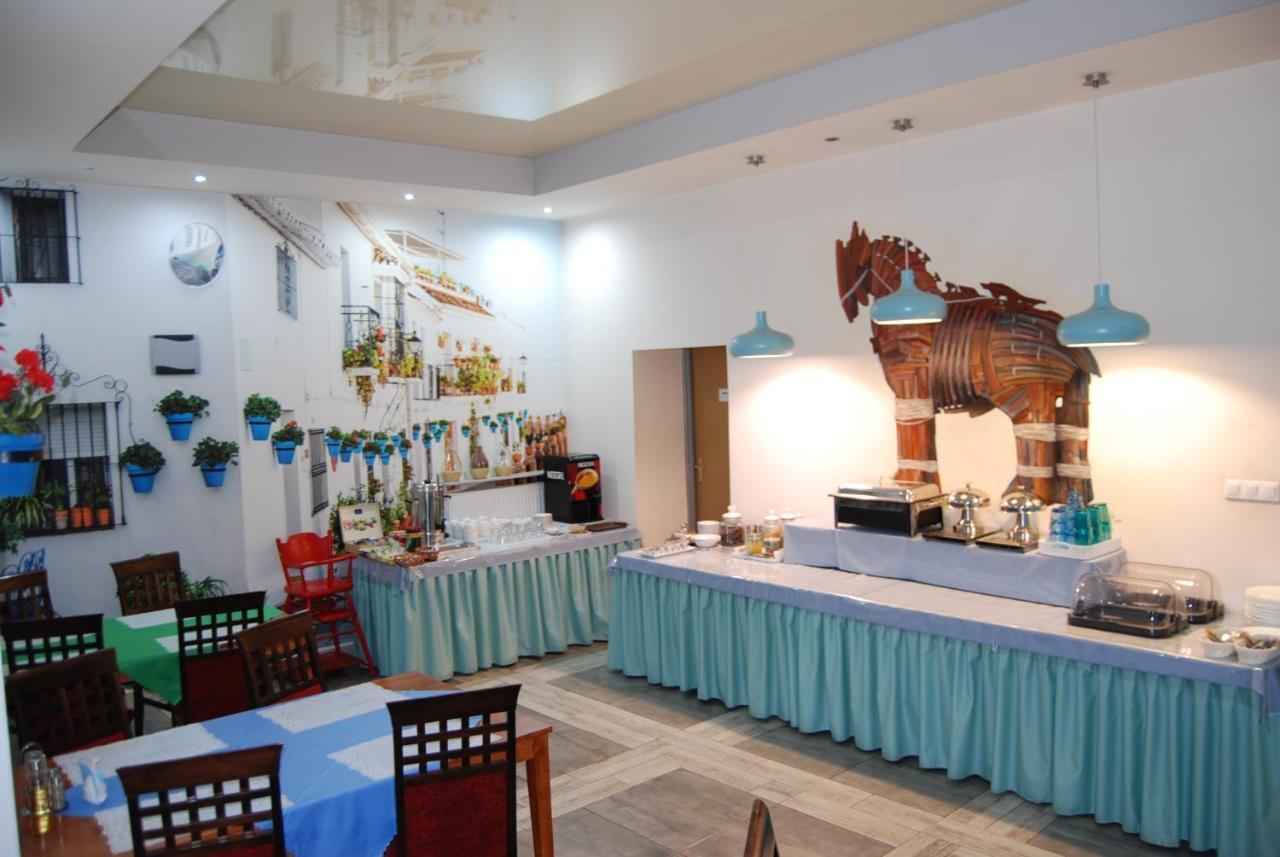 Amigo Hotel Sulejowek Exterior photo
